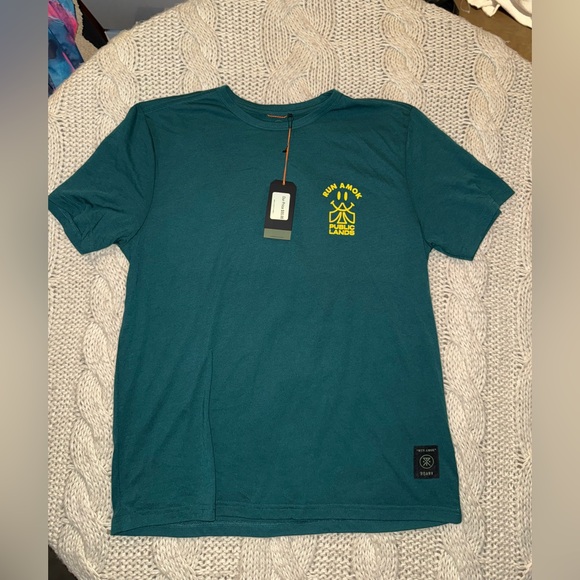 Roark run amok tee and athletic shorts NEW - Picture 2 of 7